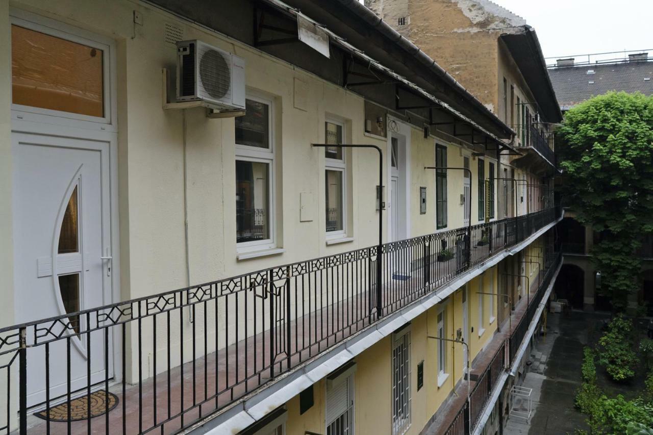 Standard Apartment By Hi5 -Akacfa 57 Budapeşte Dış mekan fotoğraf